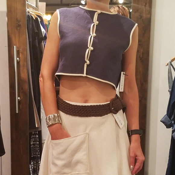 Cropped linen top - Picture 2 of 3